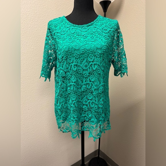 Philosophy Tops - Philosophy Kelly Green springtime crochet Lace Short Sleeve Blouse size medium